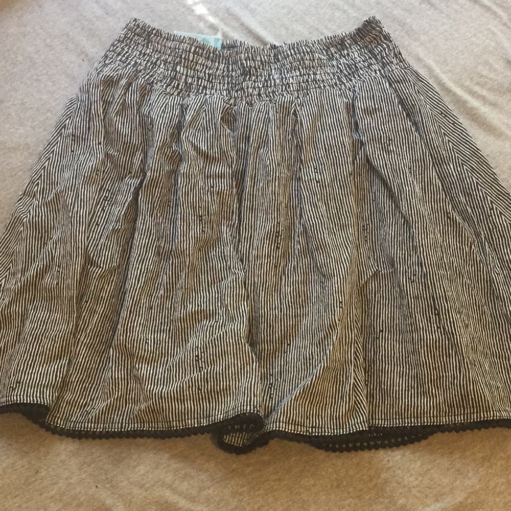 Old Navy skirt (S) NWT